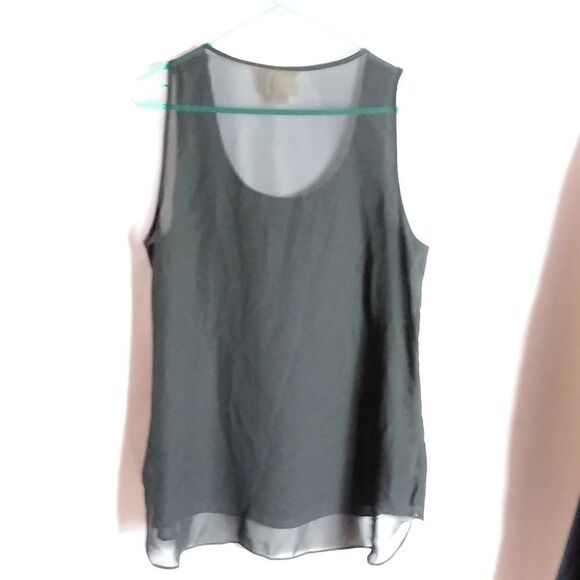 Pretty Rebellious tank top - Picture 3 of 3